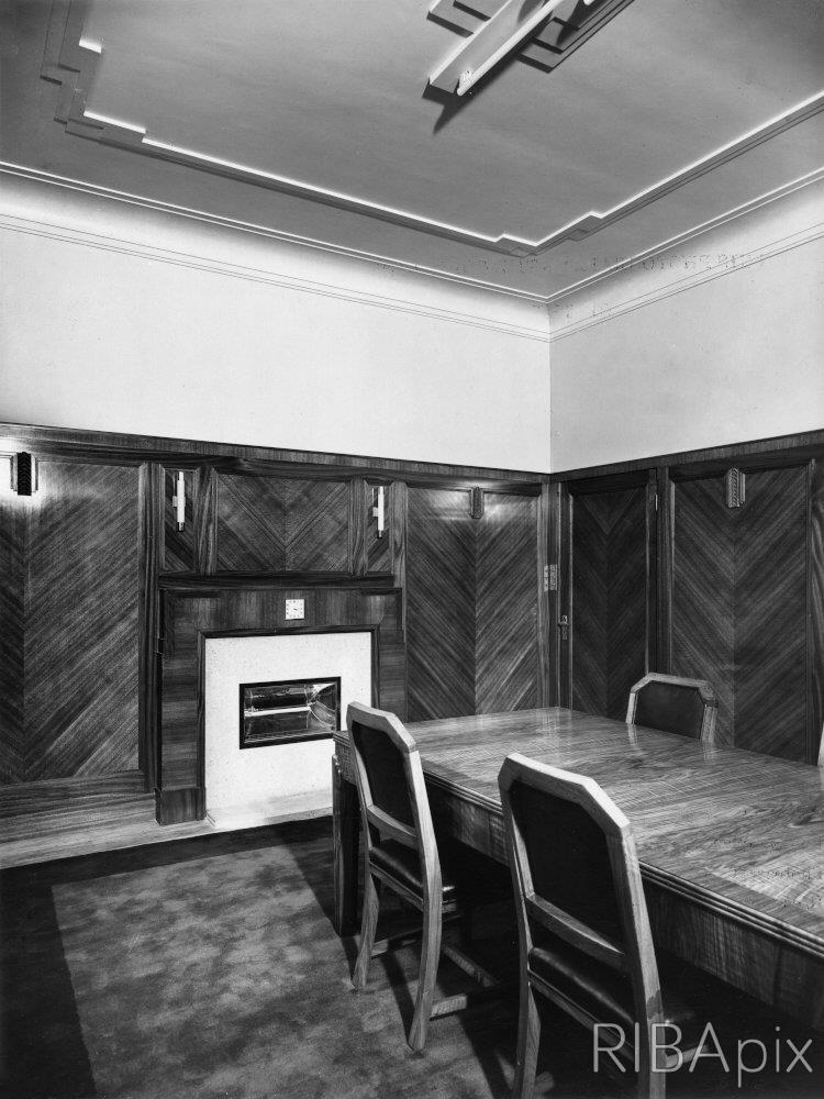 Endsleigh Court, Upper Woburn Place, Bloomsbury, London: the boardroom