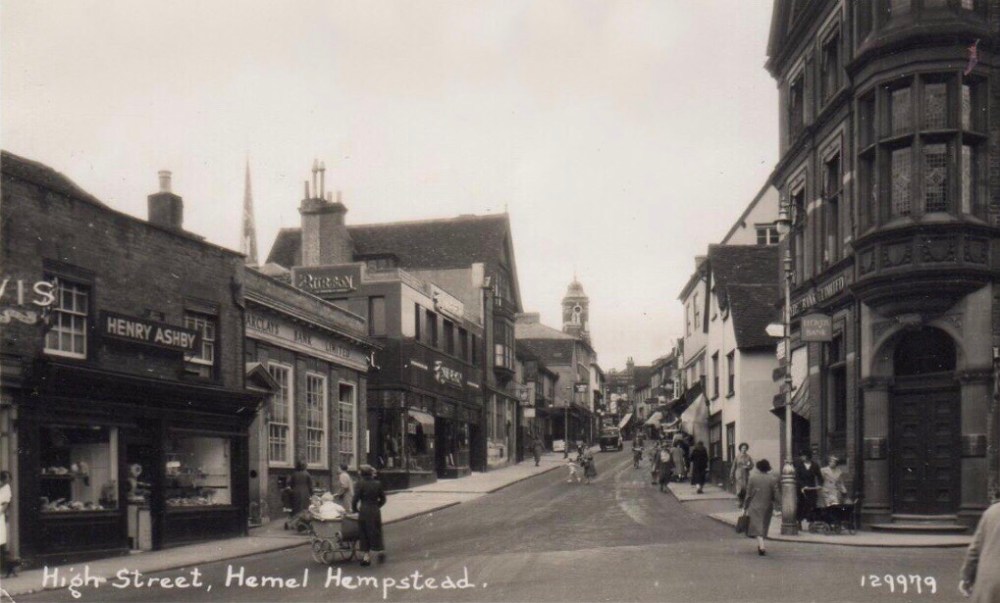 Montague Burton 22-24 Hemel Hempstead Old Town Hertfordshire HP1