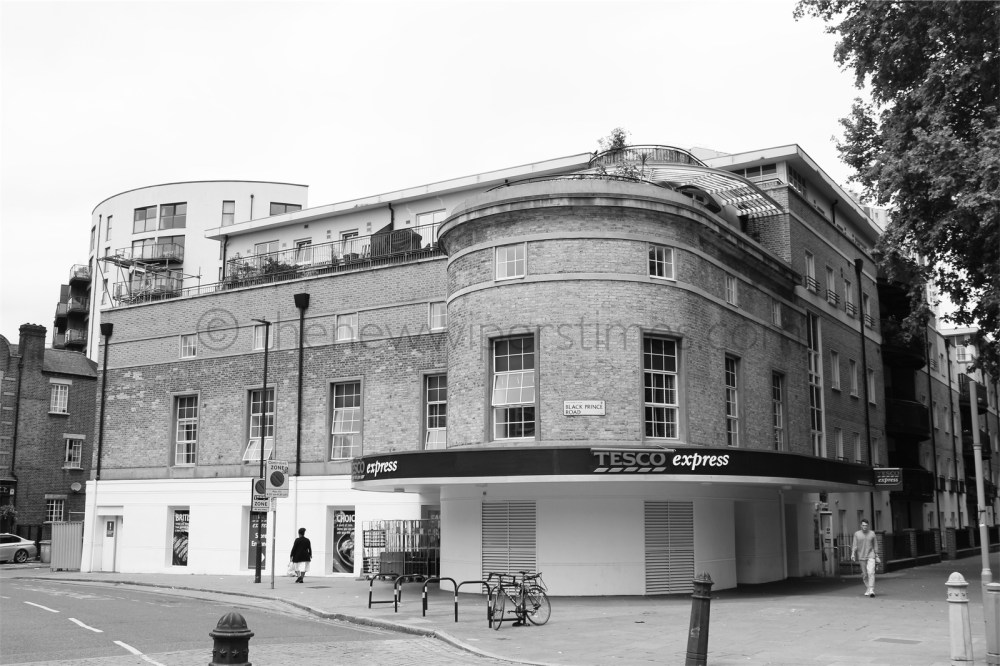  The 'Regal' Cinema, Kennington Road, London S.E.11. © thenewwiperstimes